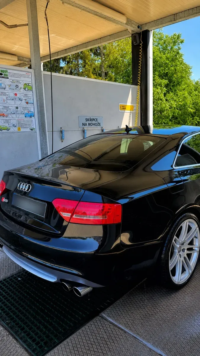 Audi A5 2009 photo 3