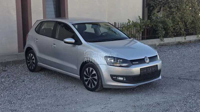 Volkswagen Polo 2015 photo 3