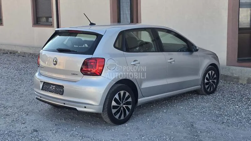 Volkswagen Polo 2015 photo 5