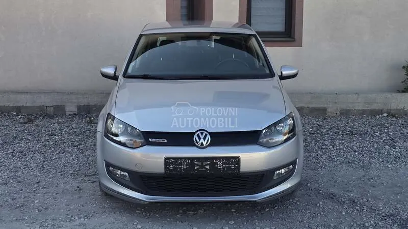 Volkswagen Polo 2015 photo 2