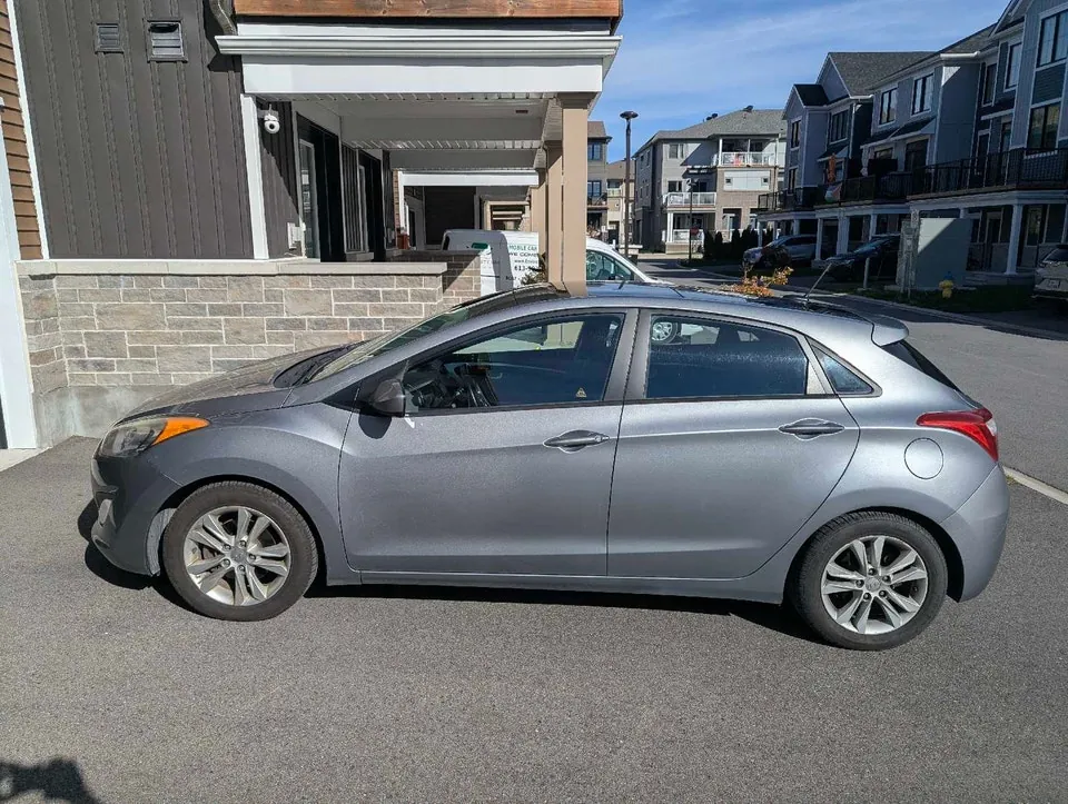 Hyundai Elantra 2014 photo 2
