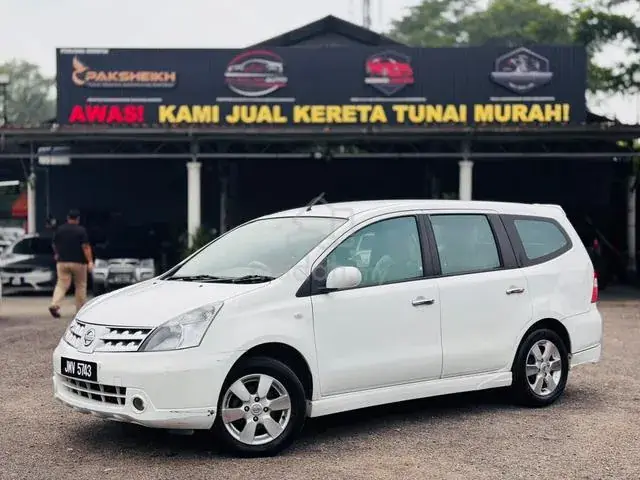 Nissan Grand Livina