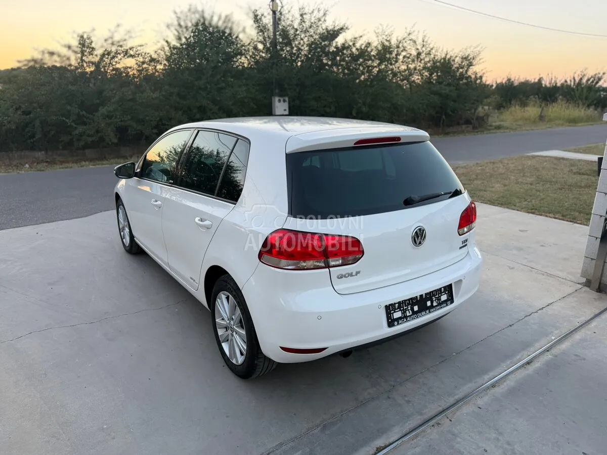 Volkswagen Golf 2011 photo 5