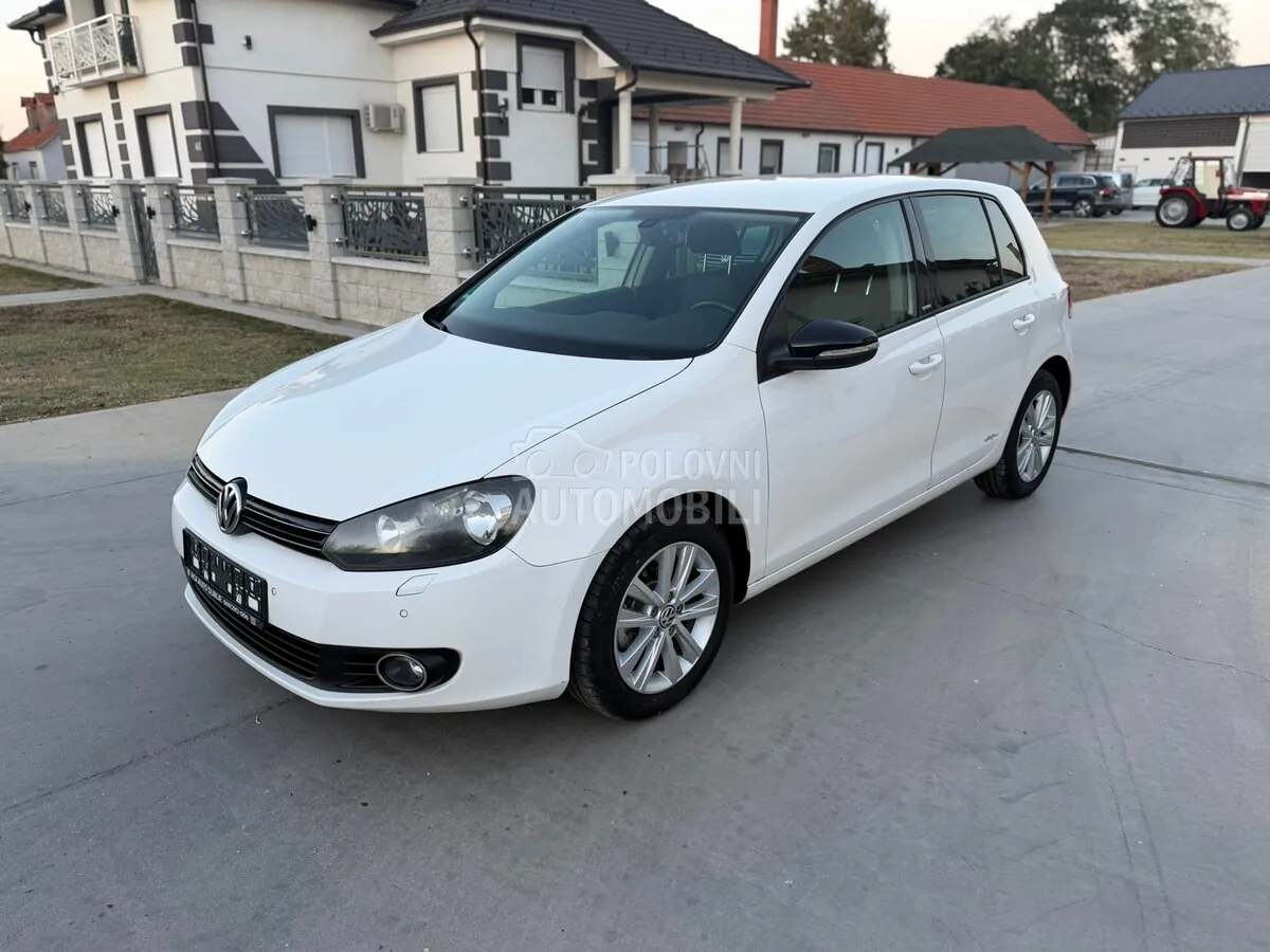 Volkswagen Golf 2011 photo 2