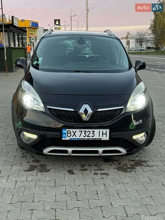 Renault Scenic 2014 photo 4