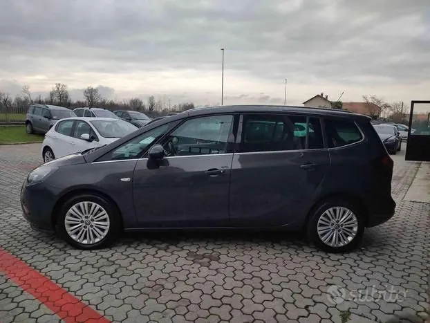 Opel Zafira Tourer 2016 photo 2