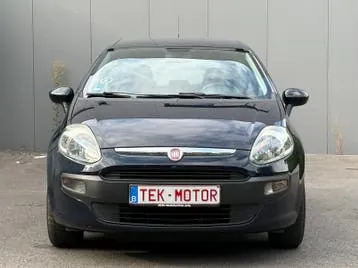 Fiat Punto 2010 photo 3