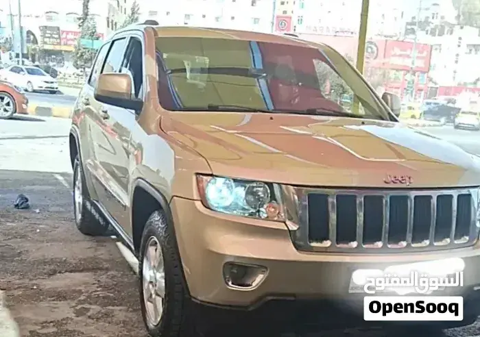 Jeep Grand Cherokee 2011 photo 4