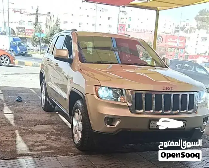Jeep Grand Cherokee 2011 photo 3