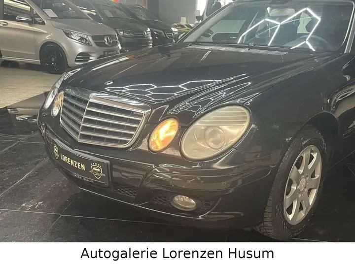 Mercedes-Benz E 200 2008 photo 3