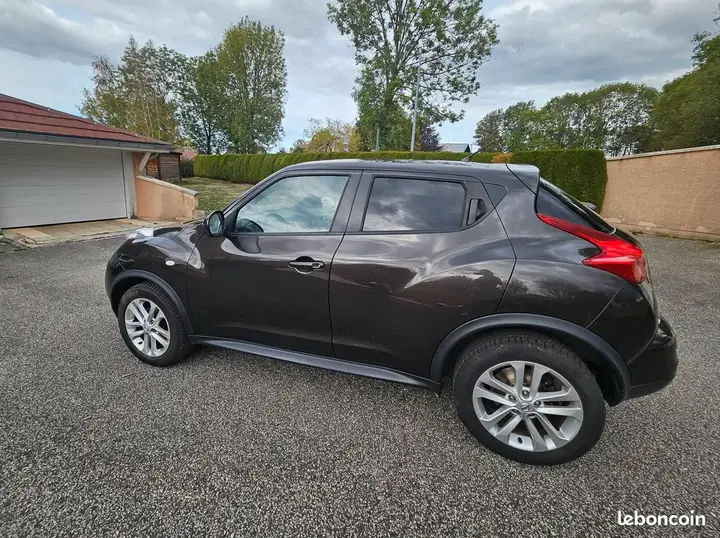 Nissan Juke 2012 photo 2