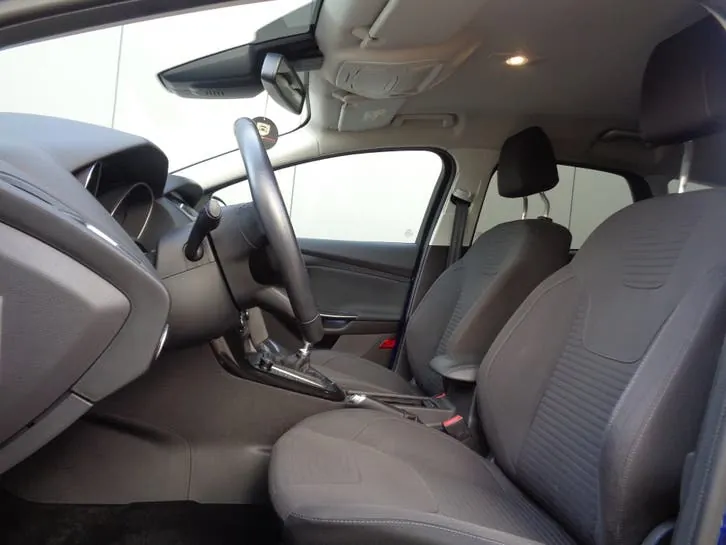 Ford Focus 2016 photo 2