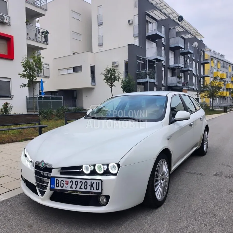 Alfa Romeo 159