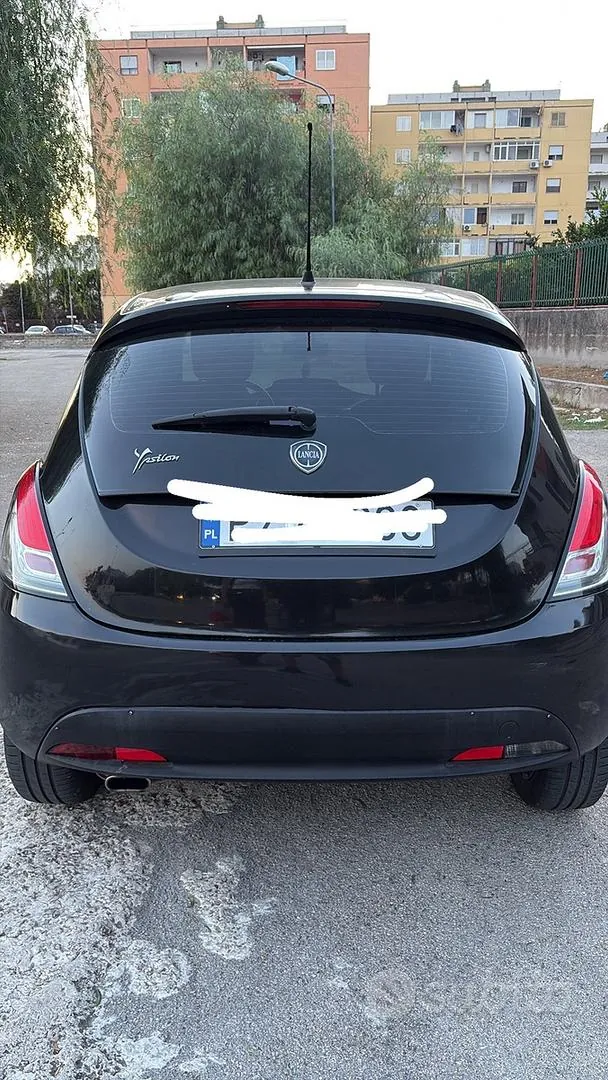 Lancia Ypsilon 2012 photo 2