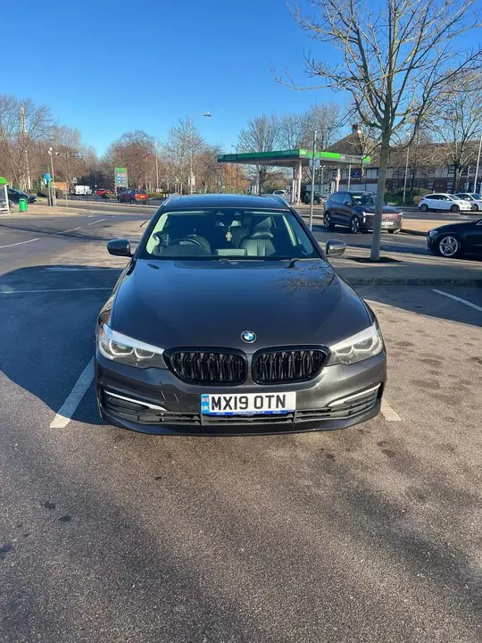 BMW 5 Series 2019 photo 3