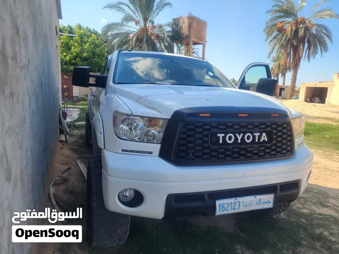 Toyota Tundra 2010 photo 5