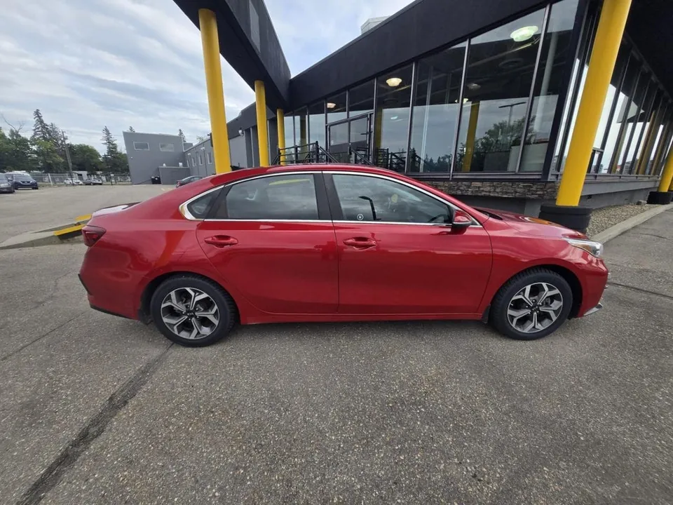 Kia Forte 2020 photo 2