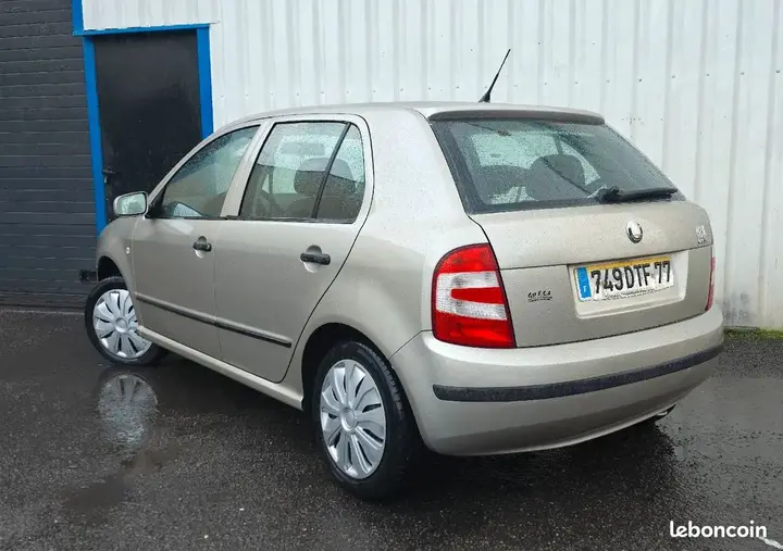 Skoda Fabia 2005 photo 4