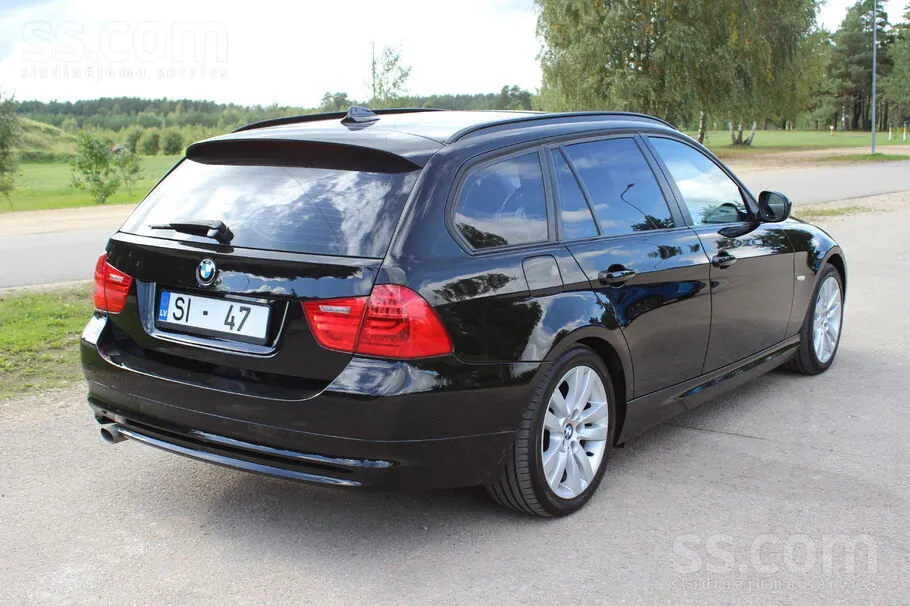 BMW 318 2010 photo 5