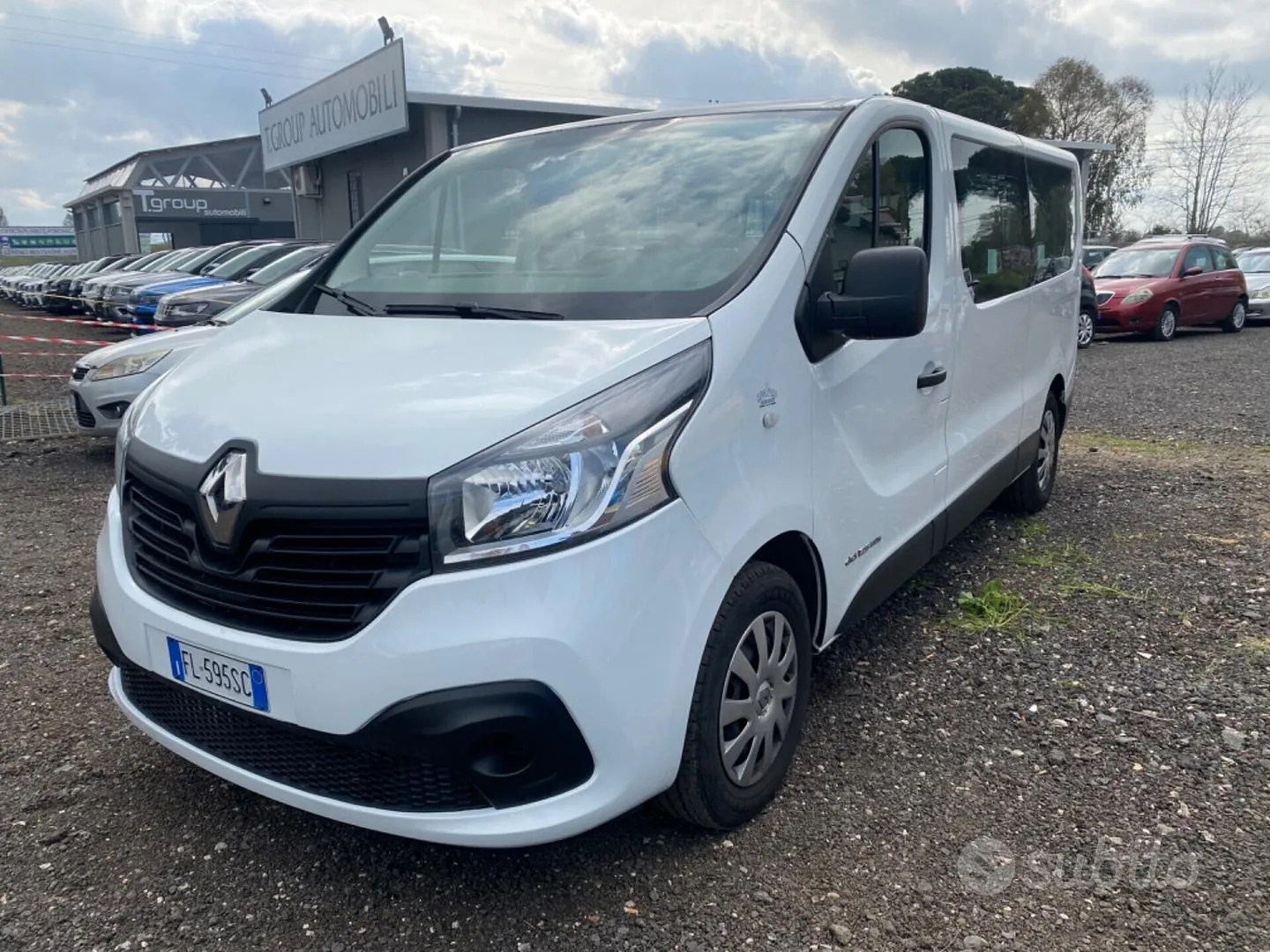 Renault Trafic 2017 photo 3