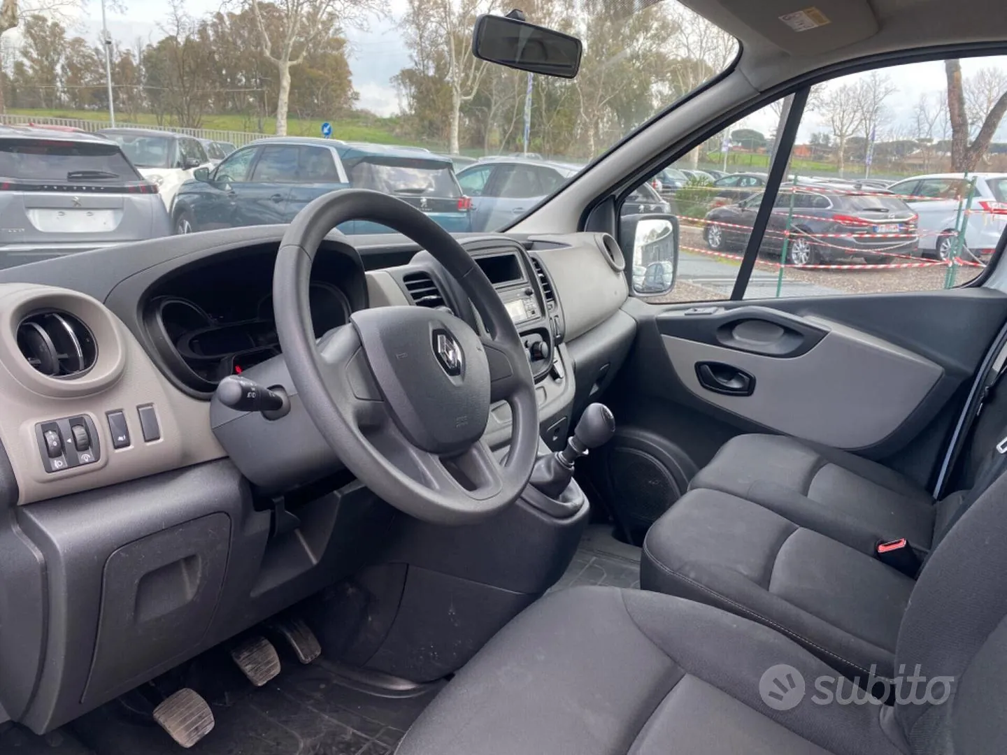 Renault Trafic 2017 photo 5