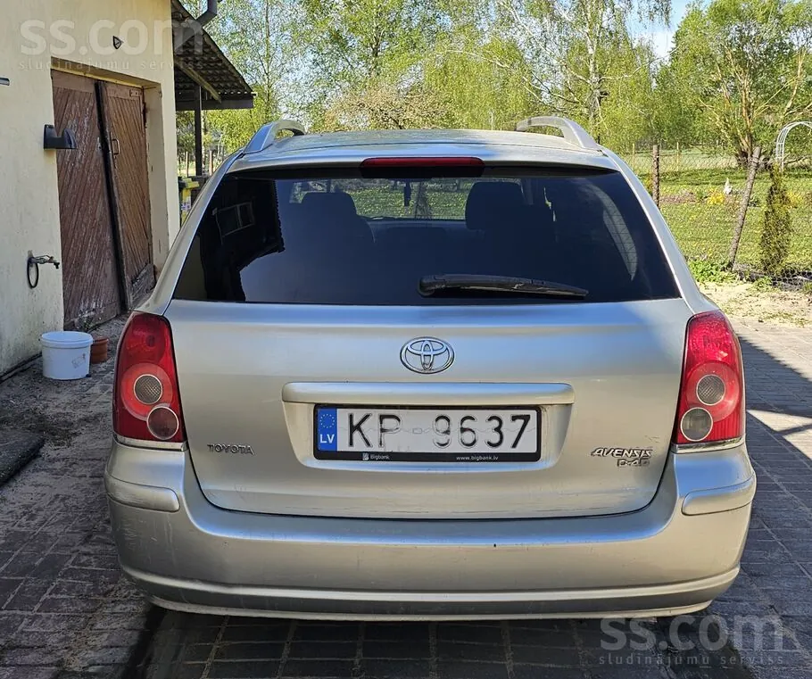 Toyota Avensis 2006 photo 4