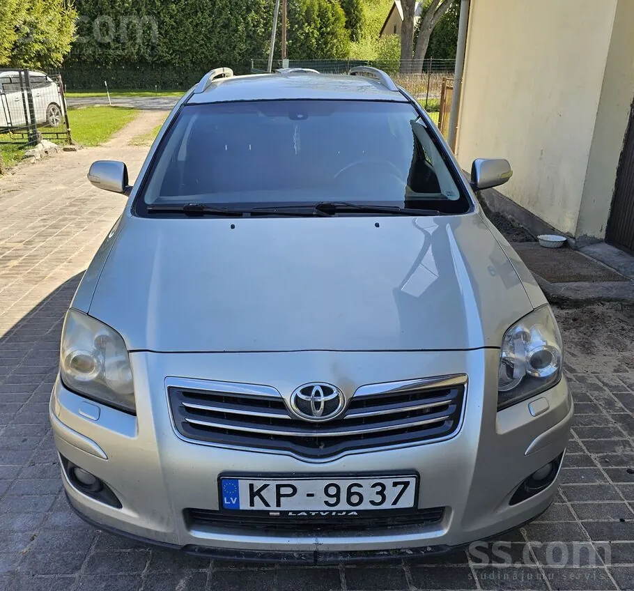 Toyota Avensis 2006 photo 2