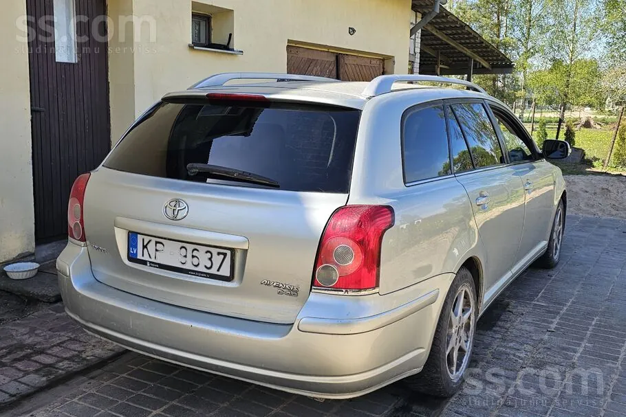 Toyota Avensis 2006 photo 3