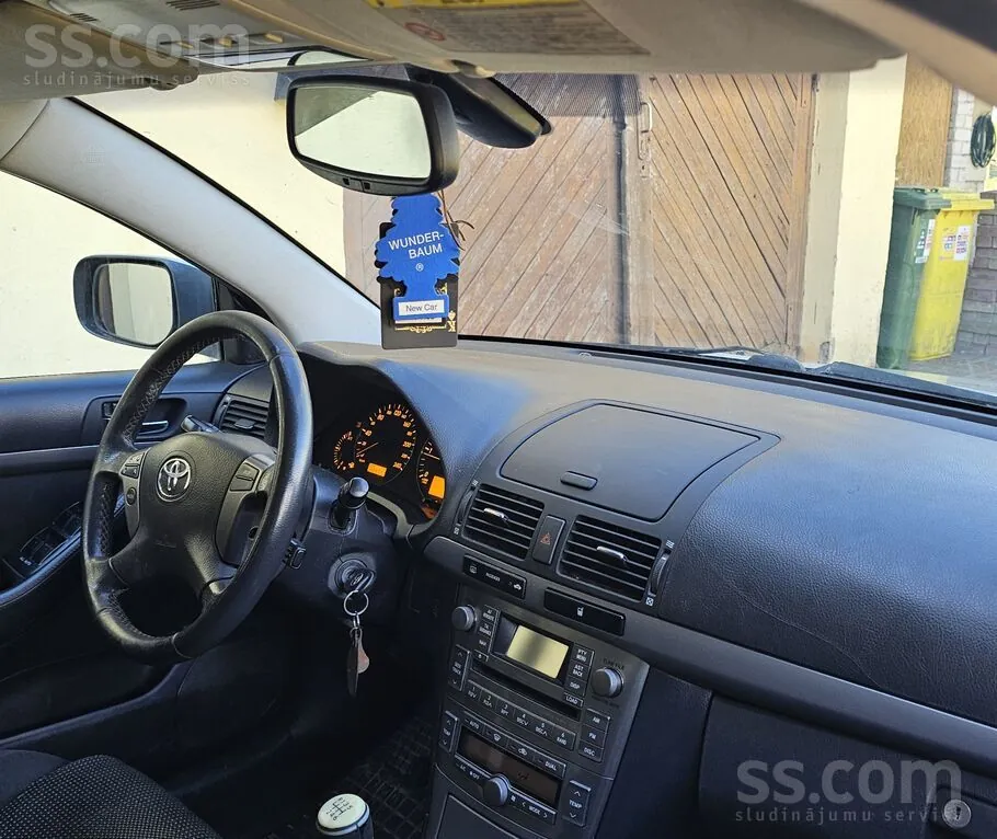 Toyota Avensis 2006 photo 5