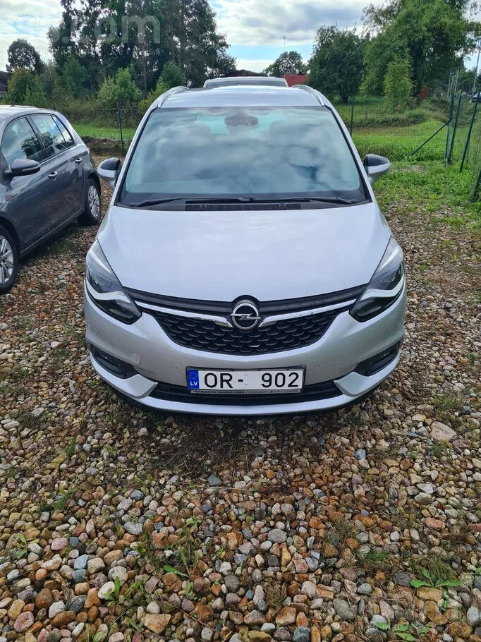 Opel Zafira 2017 photo 2