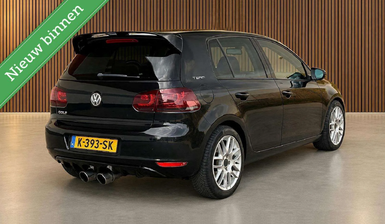Volkswagen Golf 2010 photo 2