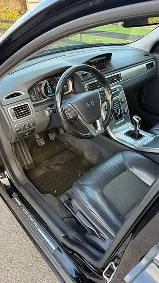 Volvo V70 2014 photo 3