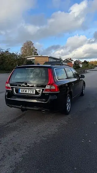 Volvo V70 2014 photo 2