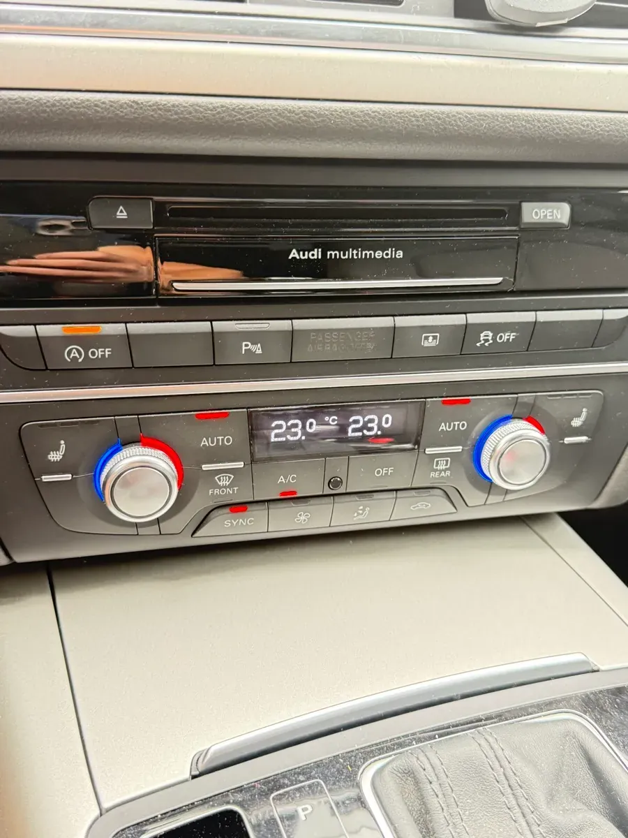 Audi A6 2015 photo 2