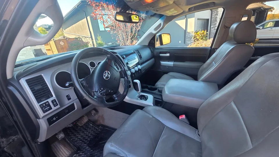 Toyota Tundra 2009 photo 2