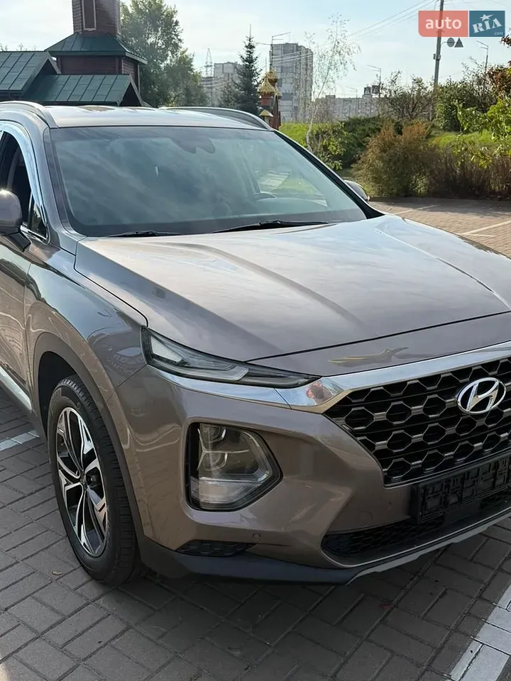 Hyundai Santa Fe 2018 photo 4