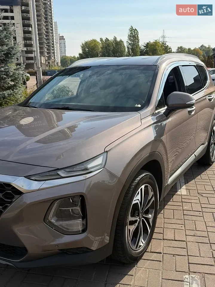 Hyundai Santa Fe 2018 photo 5