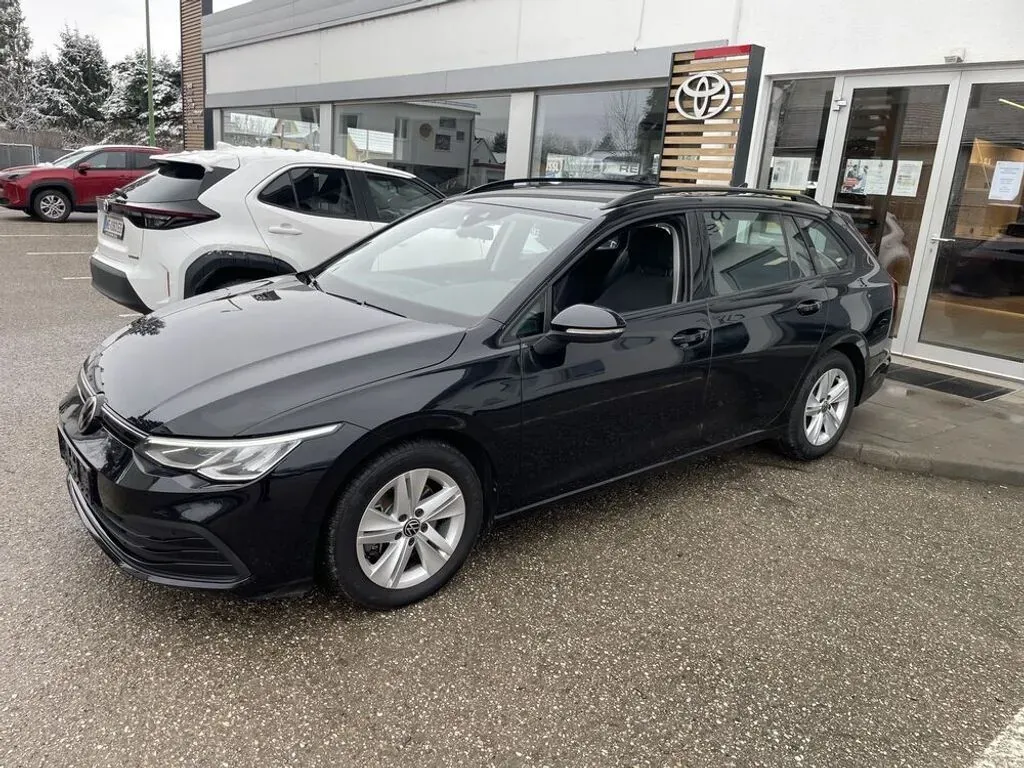Volkswagen Golf 2022 photo 2