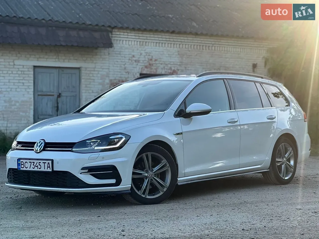 Volkswagen Golf 2019 photo 2