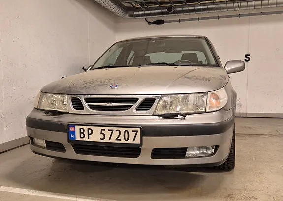 Saab 9-5 2002 photo 3