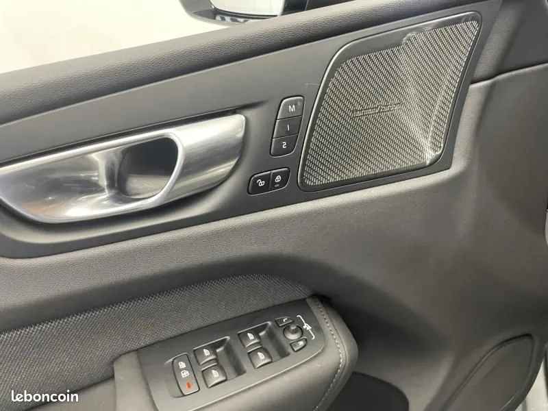 Volvo Xc60 2025 photo 4