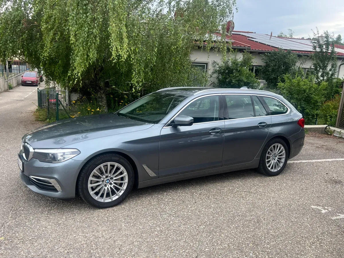 BMW 5 Series 2019 photo 3