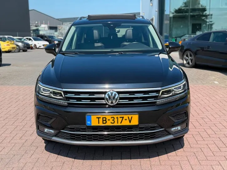Volkswagen Tiguan 2018 photo 2