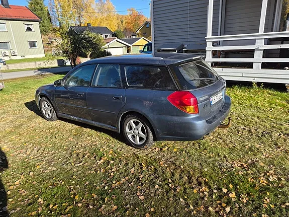 Subaru Legacy 2005 photo 4