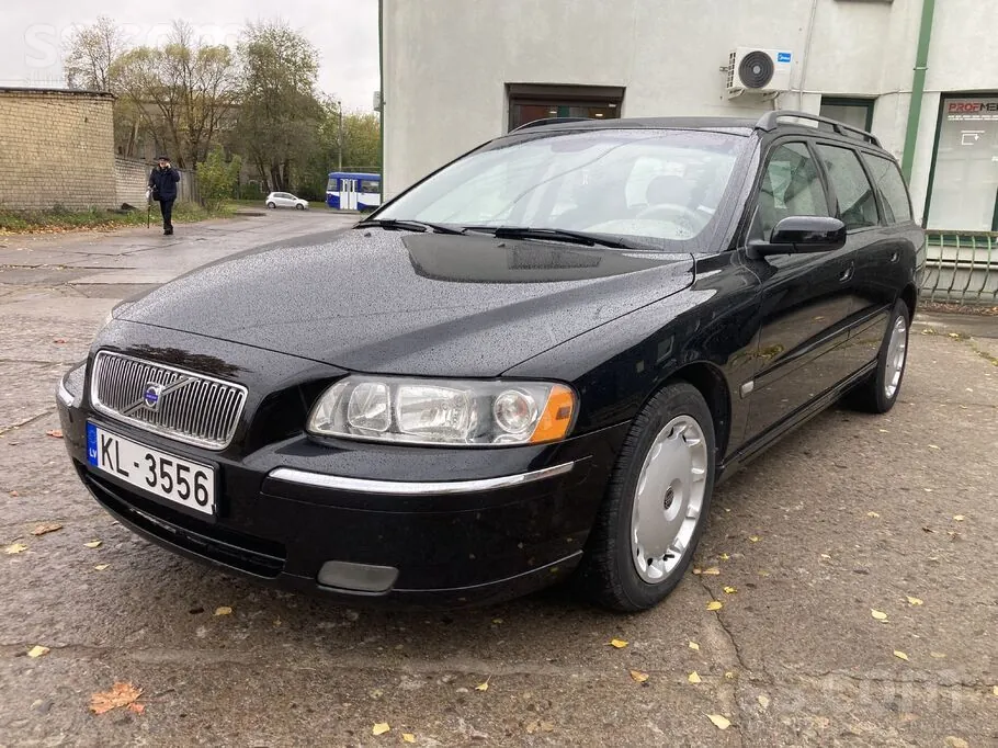 Volvo V70 2005 photo 2