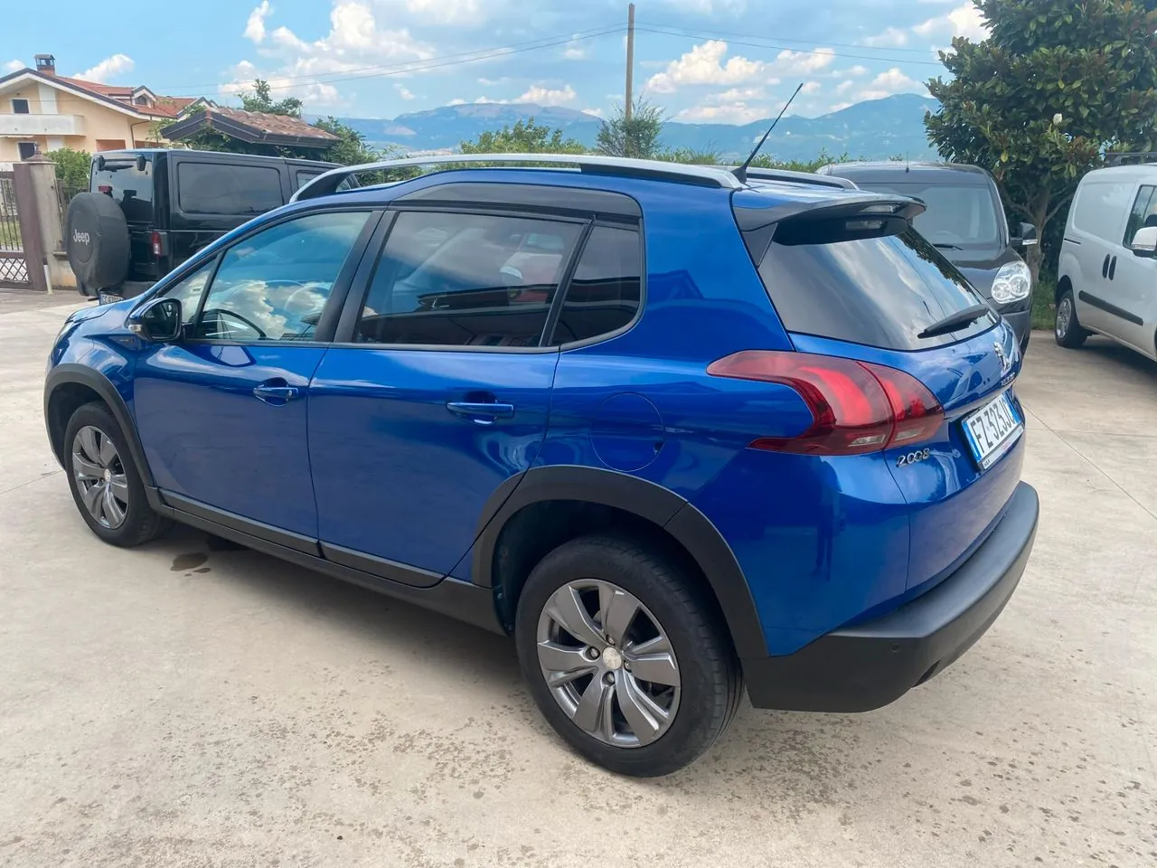 Peugeot 2008 2019 photo 4