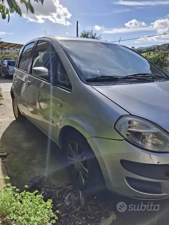 Lancia Musa 2006 photo 2