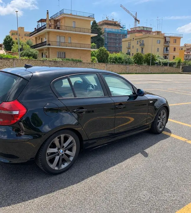 BMW Series 1 2008 photo 2