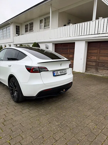 Tesla Model Y 2022 photo 3