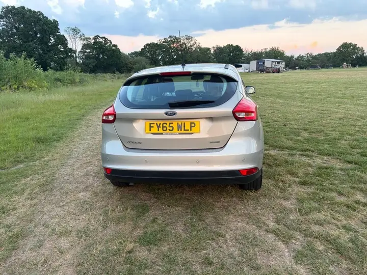 Ford Focus 2015 photo 3